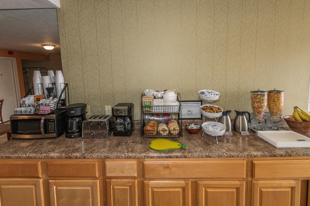Americas Best Value Inn Ashtabula/Austinburg Exteriér fotografie